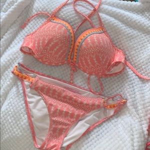 Victoria’s Secret Padded Bikini 36 C bottoms m